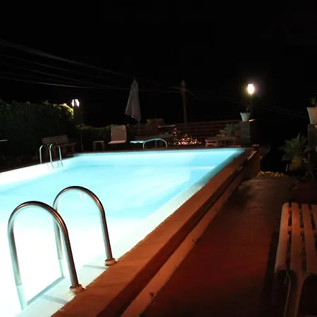 Casa Dei Sogni فندق مبيت وإفطار تاورمينا